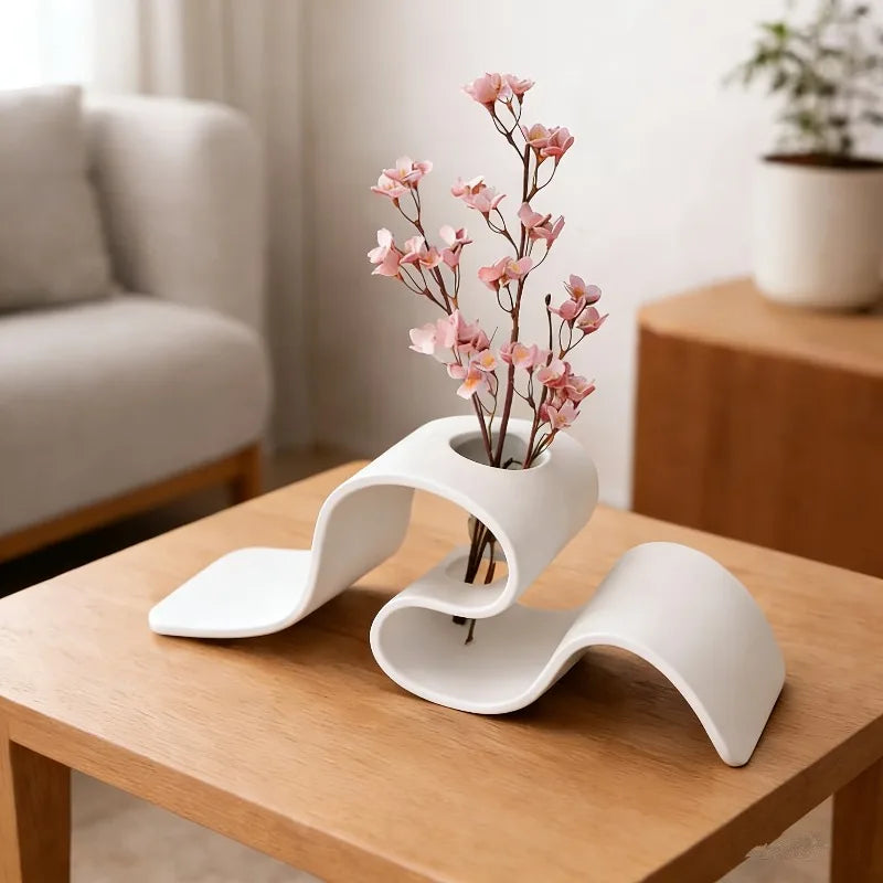 RibbonArc Vase image 4