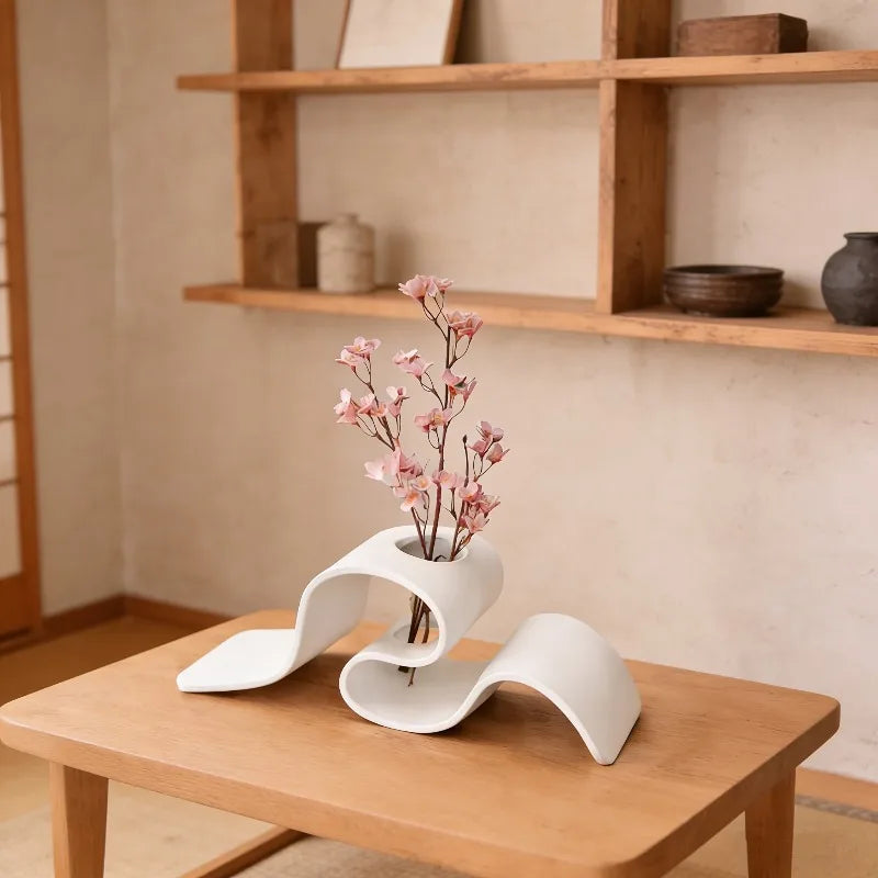 RibbonArc Vase image 3